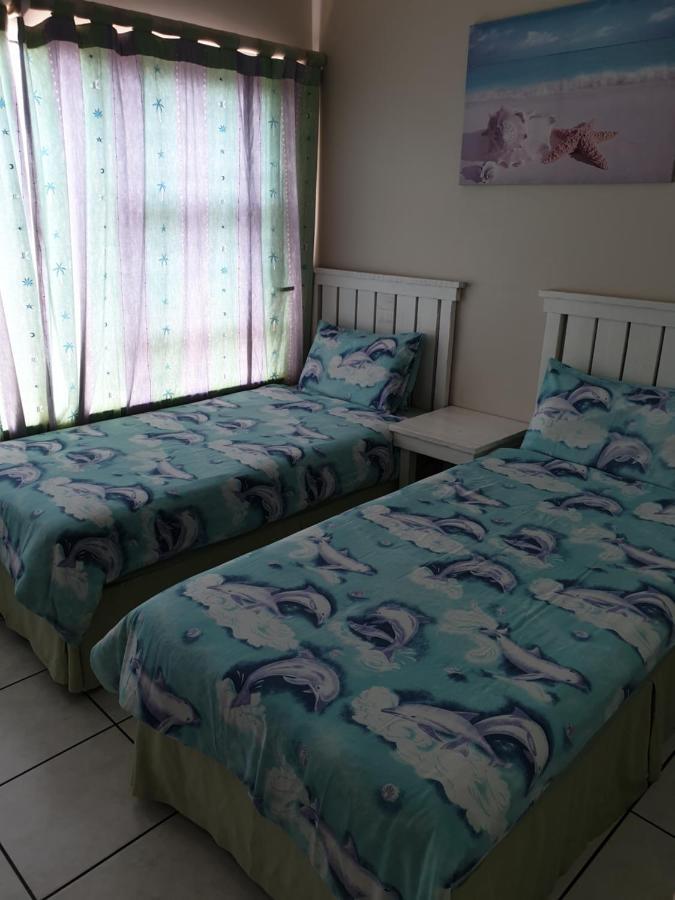 Topanga Holiday Home Uvongo Beach Exterior foto